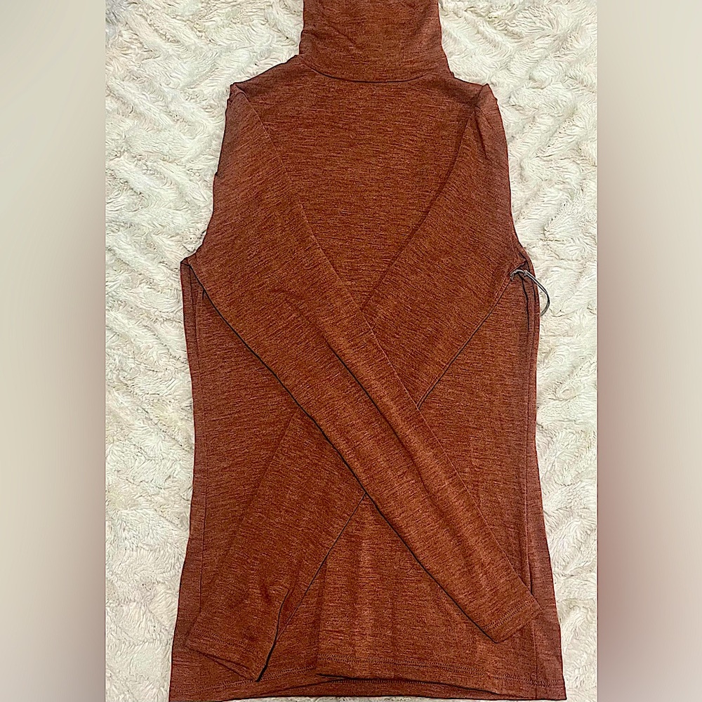 Burnt orange, small